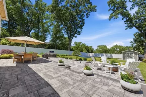 307 N Farview Ave, Paramus, NJ 07652 photo 42