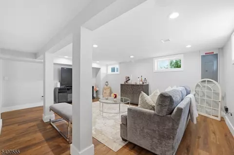 307 N Farview Ave, Paramus, NJ 07652 photo 31