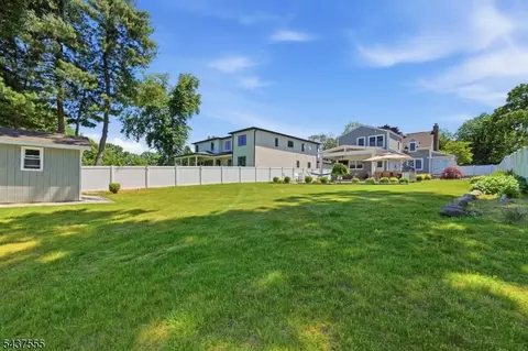 307 N Farview Ave, Paramus, NJ 07652 photo 45