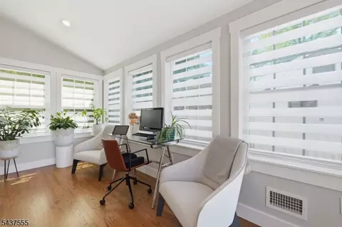 307 N Farview Ave, Paramus, NJ 07652 photo 18