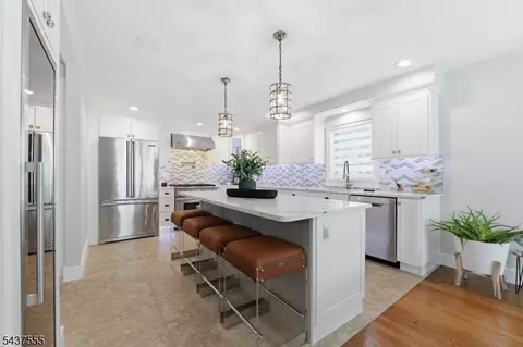 307 N Farview Ave, Paramus, NJ 07652 photo 6