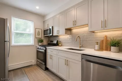 2467 State Route 10 #6A, Morris Plains, NJ 07950
