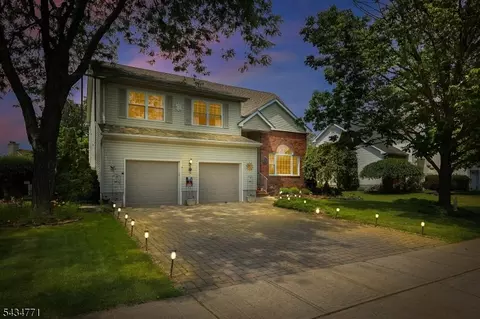 9 Lane Rd, Hillsborough, NJ 08844