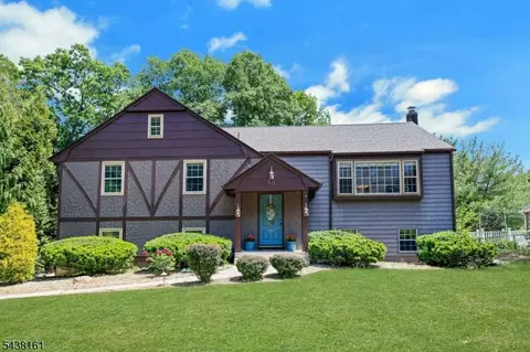 50 Crestwood Rd, Rockaway, NJ 07866