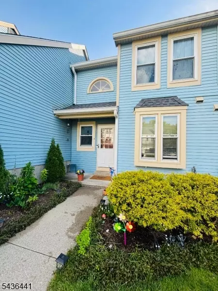 4 Meadowlark, Hackettstown, NJ 07840