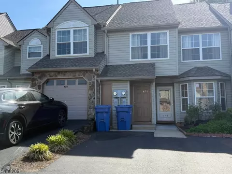 421 Draco Rd, Piscataway, NJ 08854
