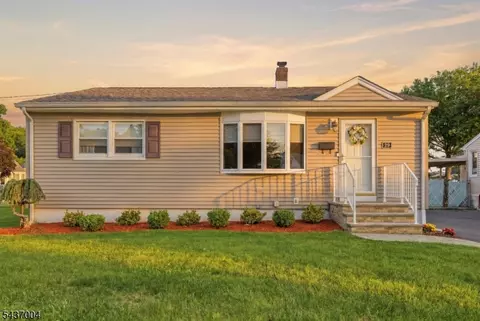 29 Corsi Rd, Bloomfield, NJ 07003