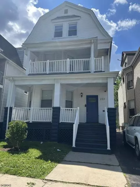 233 S Clinton St, East Orange, NJ 07018