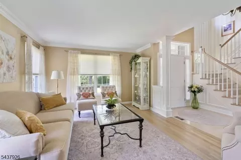 10 Barnstable Rd, Berkeley Heights, NJ 07922 photo 6