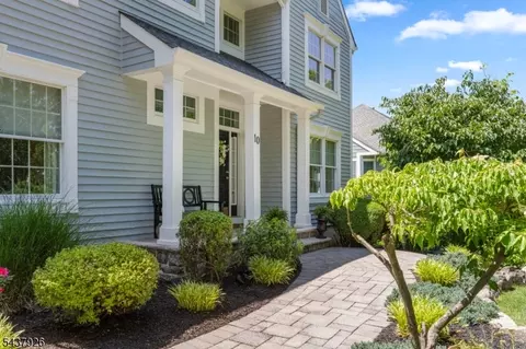10 Barnstable Rd, Berkeley Heights, NJ 07922 photo 3