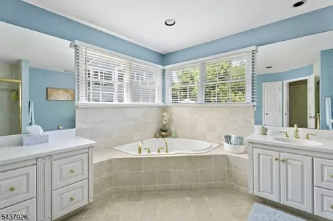 10 Barnstable Rd, Berkeley Heights, NJ 07922 photo 35