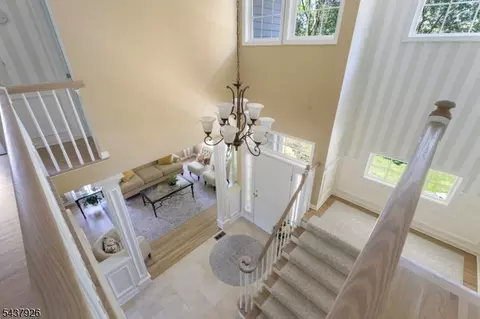 10 Barnstable Rd, Berkeley Heights, NJ 07922 photo 12