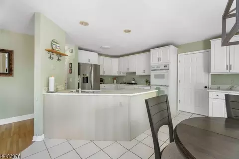 10 Barnstable Rd, Berkeley Heights, NJ 07922 photo 22