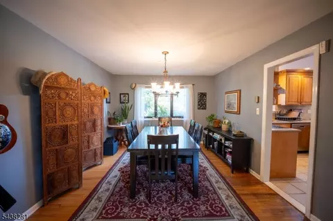 207 Grant Ave, Middlesex, NJ 08846 photo 4