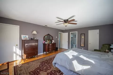 207 Grant Ave, Middlesex, NJ 08846 photo 25