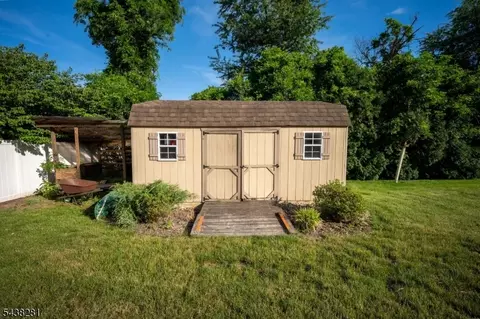 207 Grant Ave, Middlesex, NJ 08846 photo 38