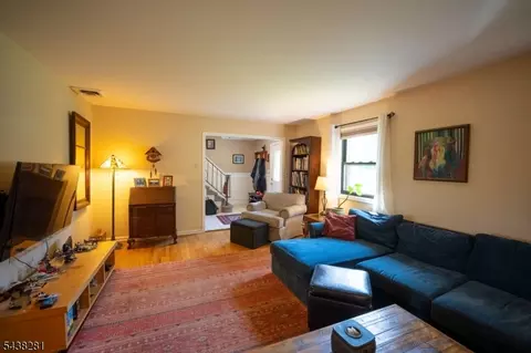 207 Grant Ave, Middlesex, NJ 08846 photo 5