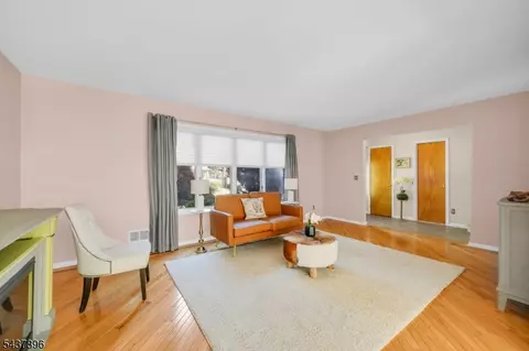Living - 72 Agawam Dr, Wayne, NJ 07470 photo 1 of 6
