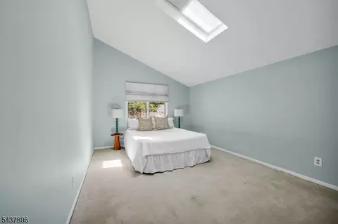 Bedroom - 72 Agawam Dr, Wayne, NJ 07470 photo 4 of 5