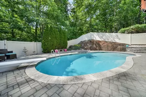 Exterior - 72 Agawam Dr, Wayne, NJ 07470 photo 5 of 10