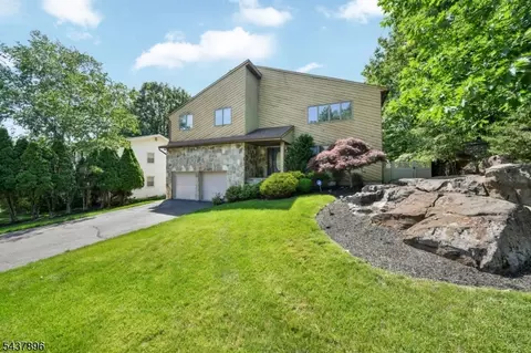 Exterior - 72 Agawam Dr, Wayne, NJ 07470 photo 2 of 10