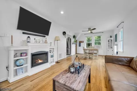 182 Baltimore Ave, Cranford, NJ 07016