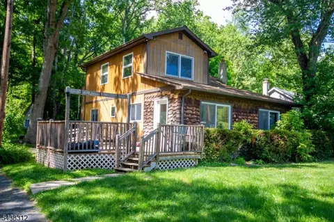 209 Fairview Ave, Newton, NJ 07860