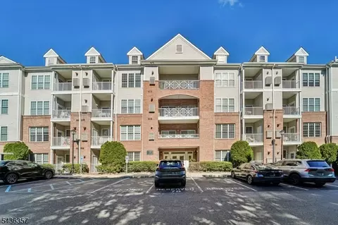 1118 Wharton Ct #118, Riverdale, NJ 07457
