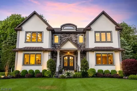 16 Schneider Ln, Montville, NJ 07045