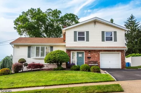 14 Stirling Ln, Wayne, NJ 07470