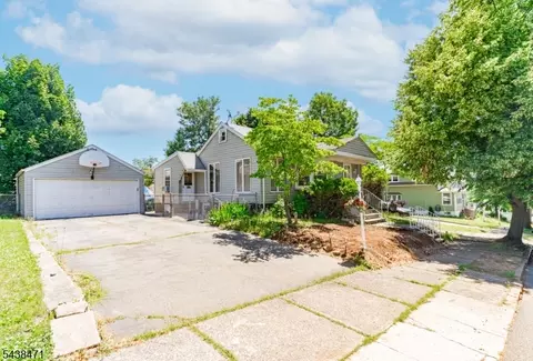 244-250 Arlington Ave, Paterson, NJ 07502