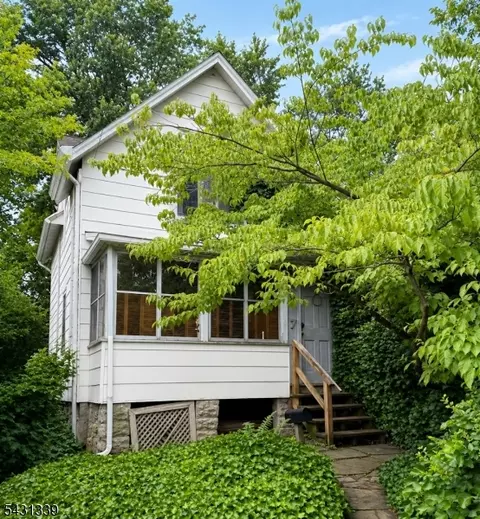 7 Talbot St, Montclair, NJ 07042
