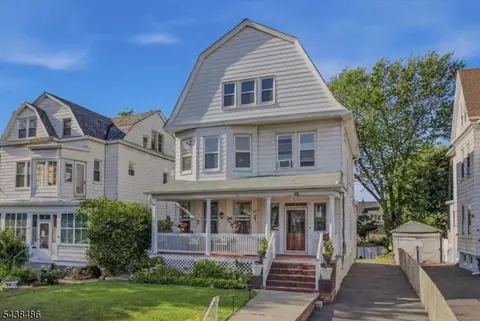 42 Rossmore Pl, Belleville, NJ 07109