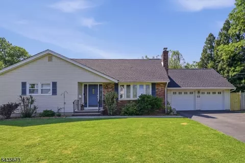 10 Happel Ct, Scotch Plains, NJ 07076
