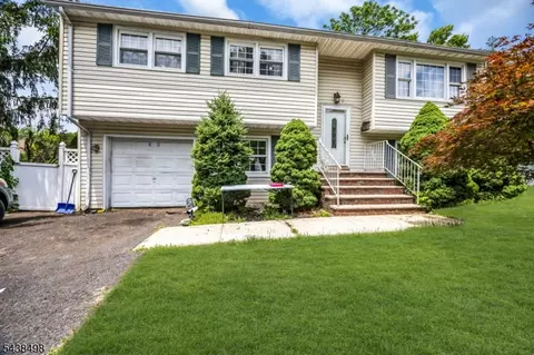 26 Nancy Ln, Piscataway, NJ 08854