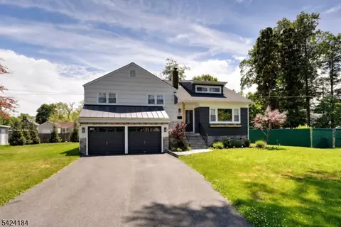 Exterior - 305 Buttfield Dr, Plainfield, NJ 07060 photo 4 of 7