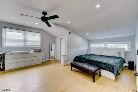Bedroom - 305 Buttfield Dr, Plainfield, NJ 07060 photo 3 of 5