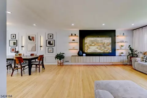 Other - 305 Buttfield Dr, Plainfield, NJ 07060 photo 2 of 6