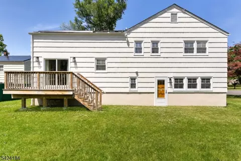 Exterior - 305 Buttfield Dr, Plainfield, NJ 07060 photo 7 of 7