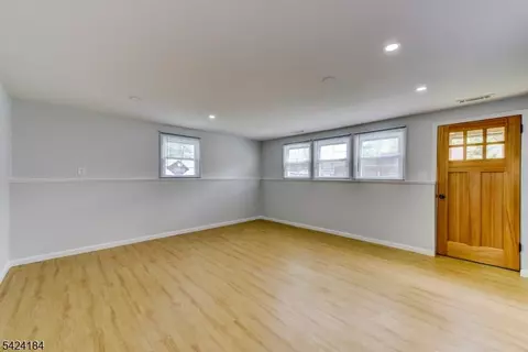 Living - 305 Buttfield Dr, Plainfield, NJ 07060 photo 1 of 1