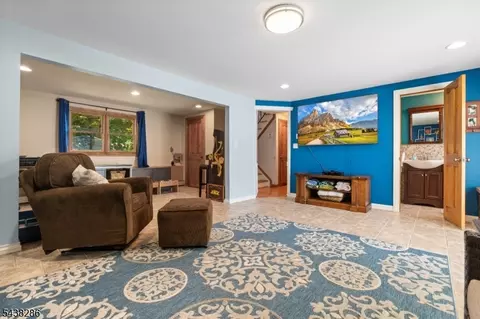15 Kuiken Ct, Wayne, NJ 07470 photo 25