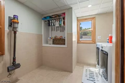 15 Kuiken Ct, Wayne, NJ 07470 photo 26
