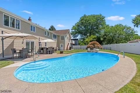 Exterior - 15 Kuiken Ct, Wayne, NJ 07470 photo 1 of 5