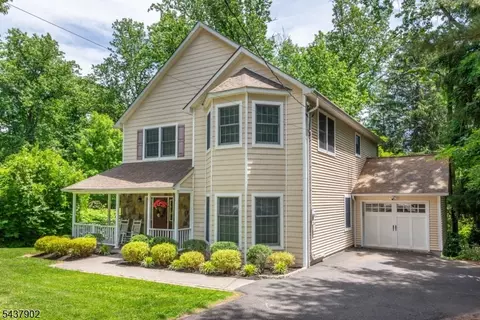 298 Emerson Ln, Berkeley Heights, NJ 07922