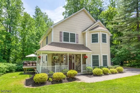 298 Emerson Ln, Berkeley Heights, NJ 07922