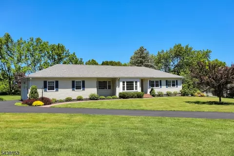 80 Juniper Way, Basking Ridge, NJ 07920