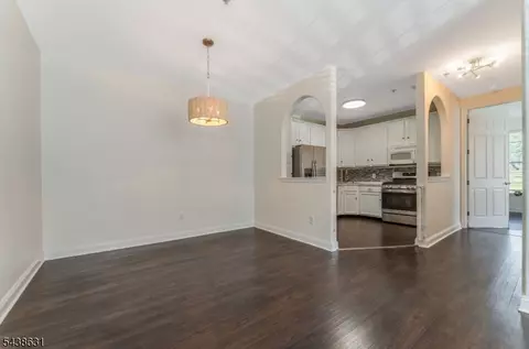 141 Limerick Ln, Phillipsburg, NJ 08865