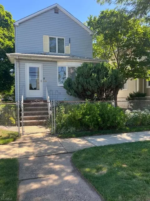 636 Washington Ave, Linden, NJ 07036