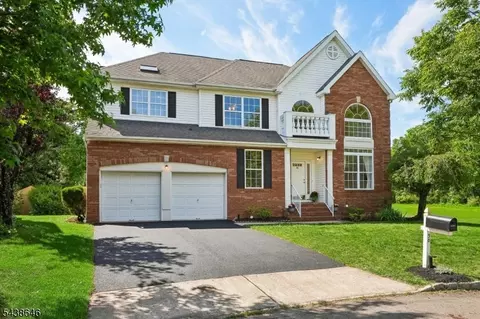 50 Hudnut Ln, Belle Mead, NJ 08502