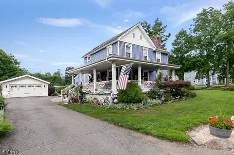 36 Main St, Flanders, NJ 07836